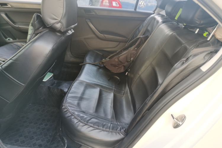 Used Volkswagen Santana 2015 1.6L Automatic Fashion Edition