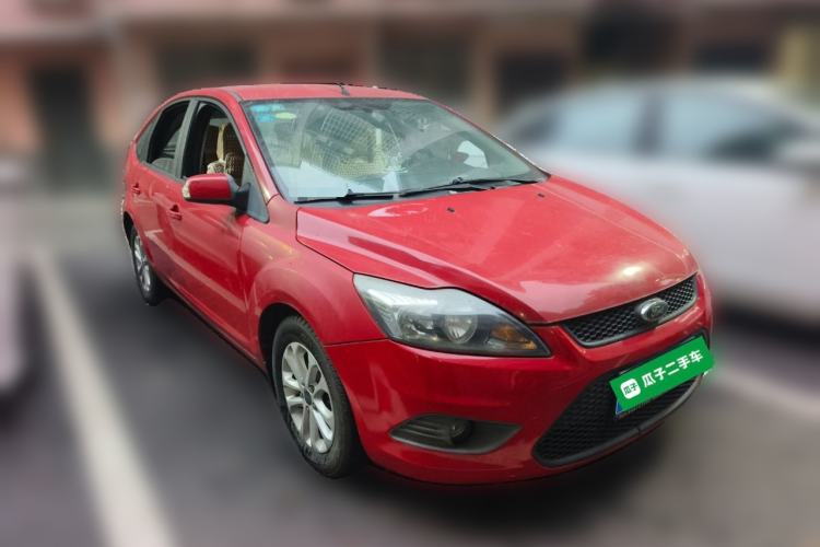 Used Ford Focus 2013 Hatchback Classic 1.8L Automatic Base Model Front Right 45 Deg