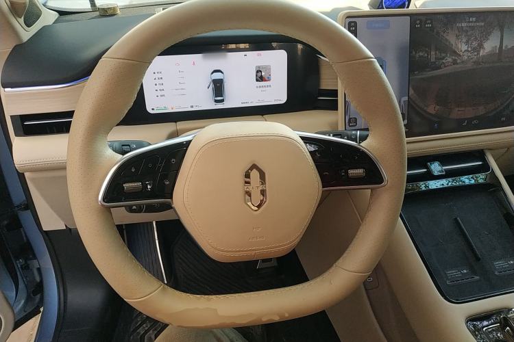 Used Hima AITO M5 2024 Extended-Range Max Rear-Wheel Drive Advanced Intelligent Driving Version
