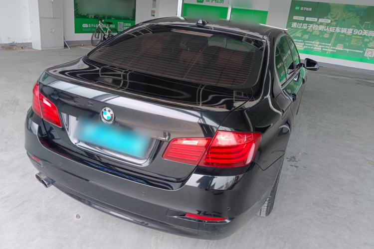 Used BMW 5 Series 2014 520Li Elegant Model Rear Right 45 Deg