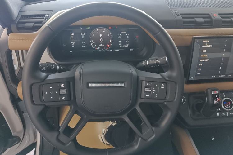 Used Land Rover Defender 2025 110 3.0T P400 – Dynamic HSE
