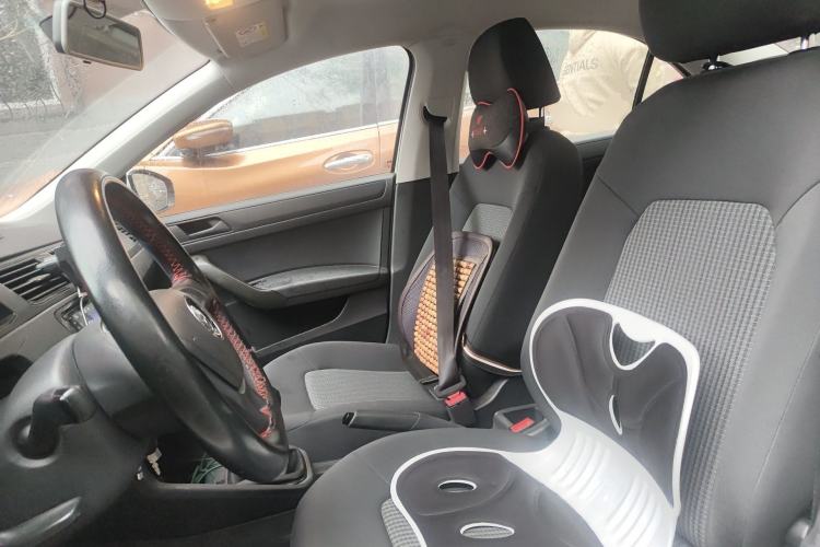 Used Volkswagen Santana 2016 1.6L Manual Fashion Edition
