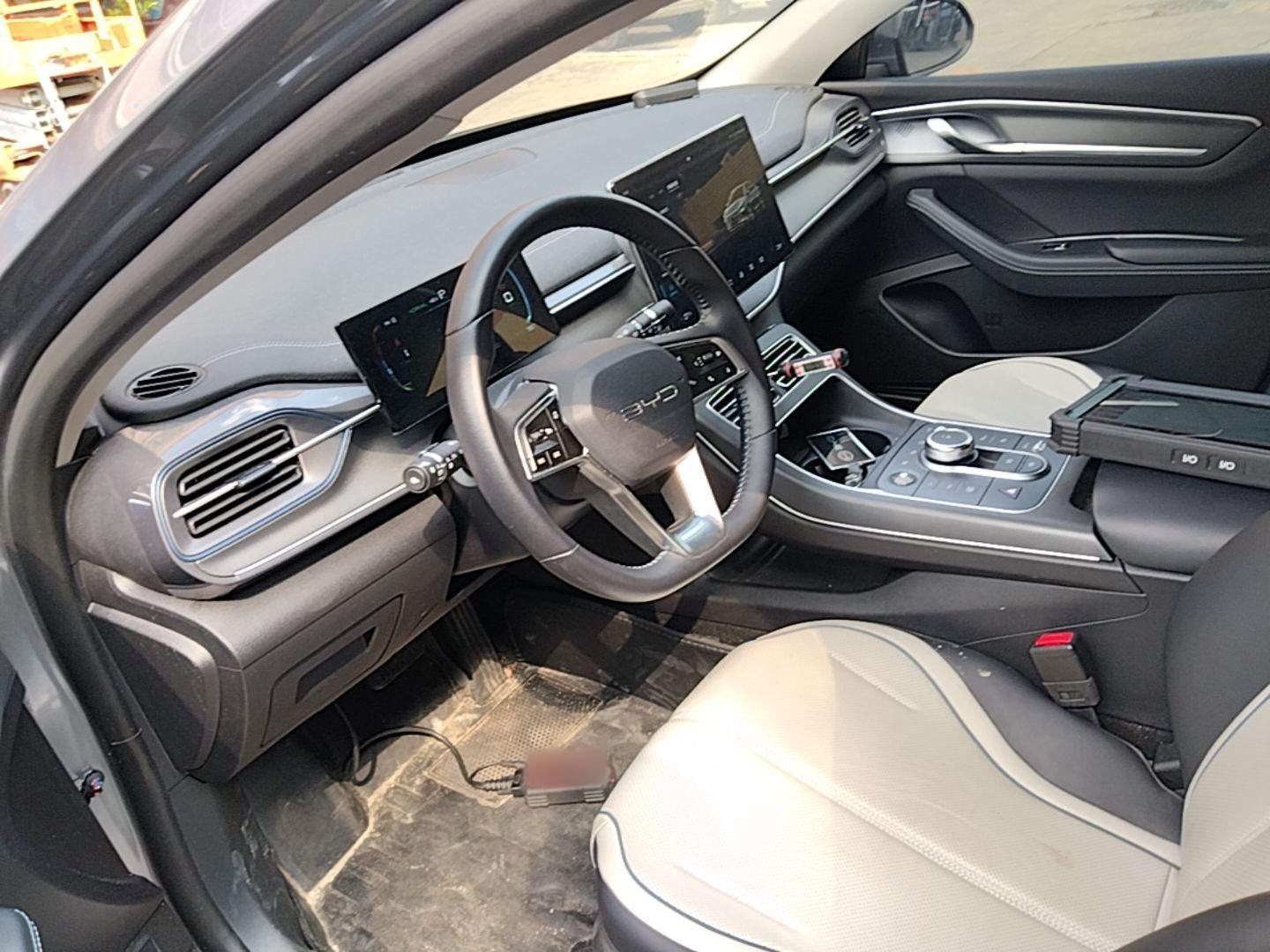 BYD Destroyer 05 2024 HONOR Edition DM-i 55KM Luxury Model — снимка 17
