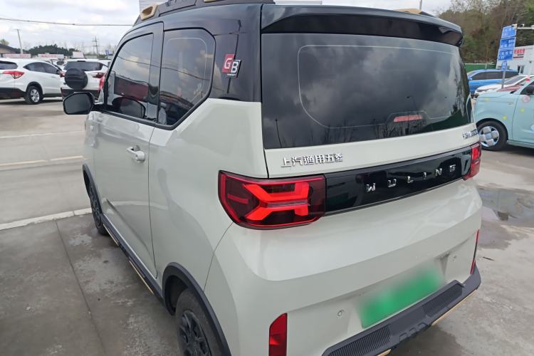 Used Wuling Hongguang MINIEV 2022 GAMEBOY 200km Gaming Edition with Lithium Iron Phosphate