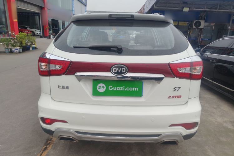 Used BYD S7 2015 2.0T Upgraded Automatic Luxury Version