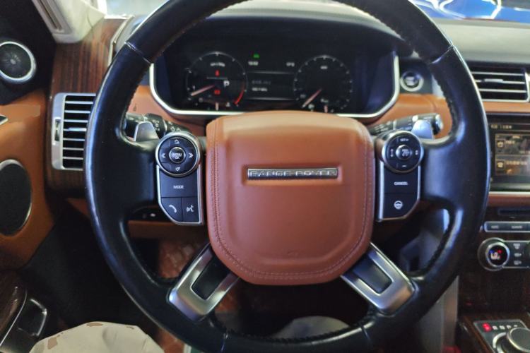 Used Land Rover Range 2016 5.0 SC V8 AB Prestige Extended Version Steering Wheel