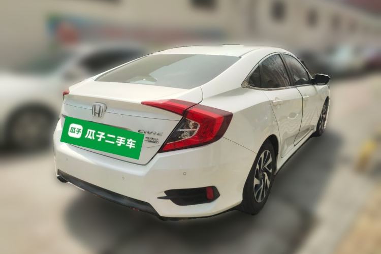 Used Honda Civic 2016 220TURBO CVT Luxury Edition Rear Right 45 Deg