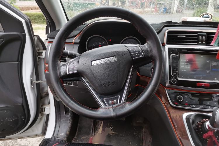 Used Haval H6 2015 Sport Edition 1.5T Manual Two-Wheel Drive Elite Model
