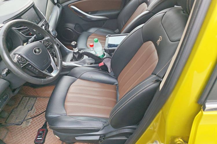 Used BYD Song 2016 GaiShi Edition 1.5TI Manual Elite Model
