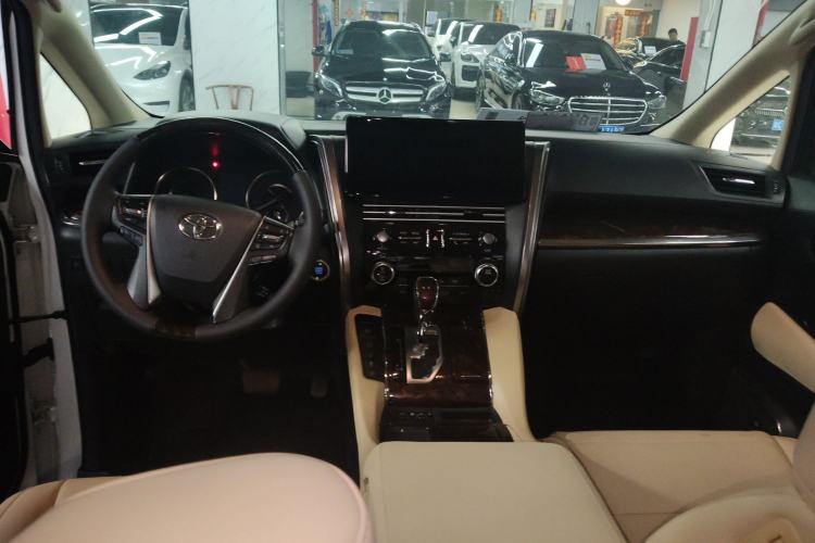 Used Toyota Alphard 2018 Revised Version 3.5L Luxury Edition