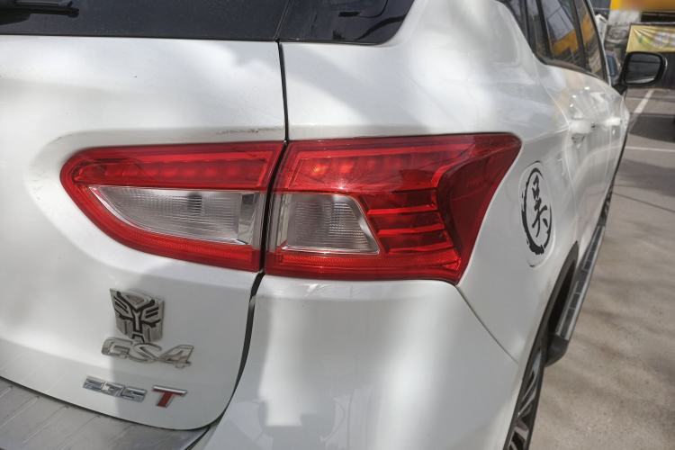 Used GAC Trumpchi GS4 2017 235T Automatic Two-Wheel Drive Luxury Smart Connectivity Version
