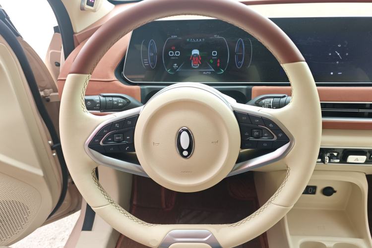 Used ORA Good Cat 2021 400km Standard Range Athena Edition Lithium-Ion Battery Steering Wheel