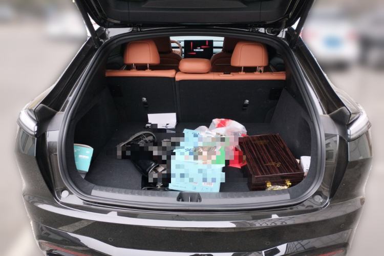 Used ONVO L60 2024 60 kWh All-Wheel Drive
