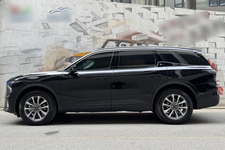 Used Ford Edge 2025 Ford Explorer L 2.0T EcoBoost E-Hybrid Two-Wheel Drive 7-Seater Luxury Model