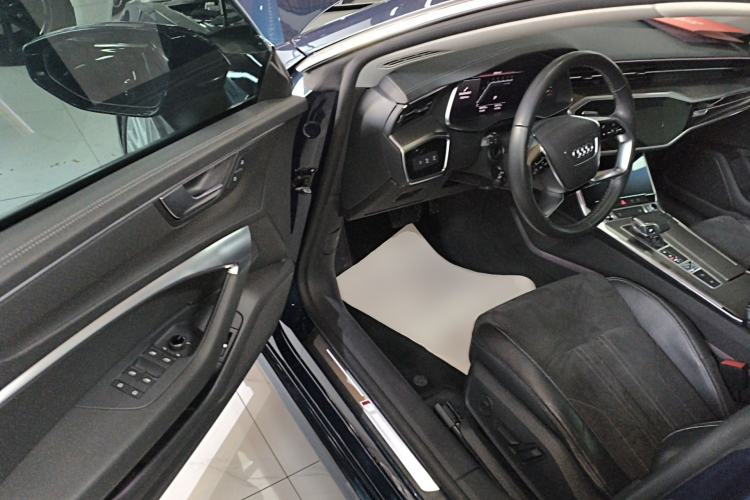 Used Audi A7L 2024 45TFSI S-line Dream-Building Edition Flow Crystal Package