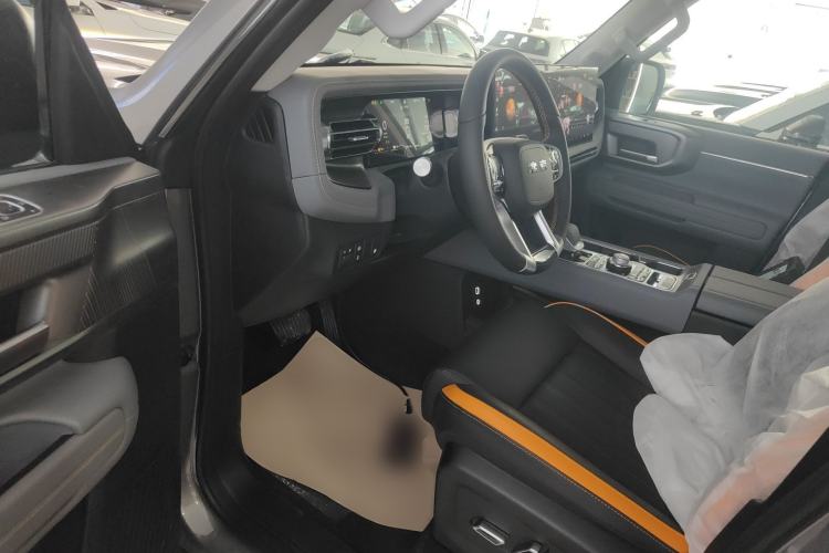 Used BAIC Off-Road BJ40 Electric Drive 2025 Standard Edition Driver Seat