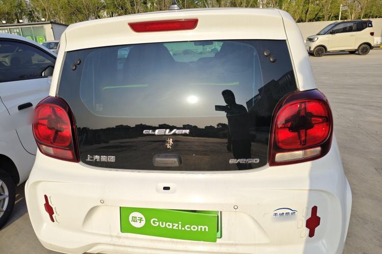 Used Roewe Clever 2021 302 km New Four-Seater Super-Efficient Version Rear