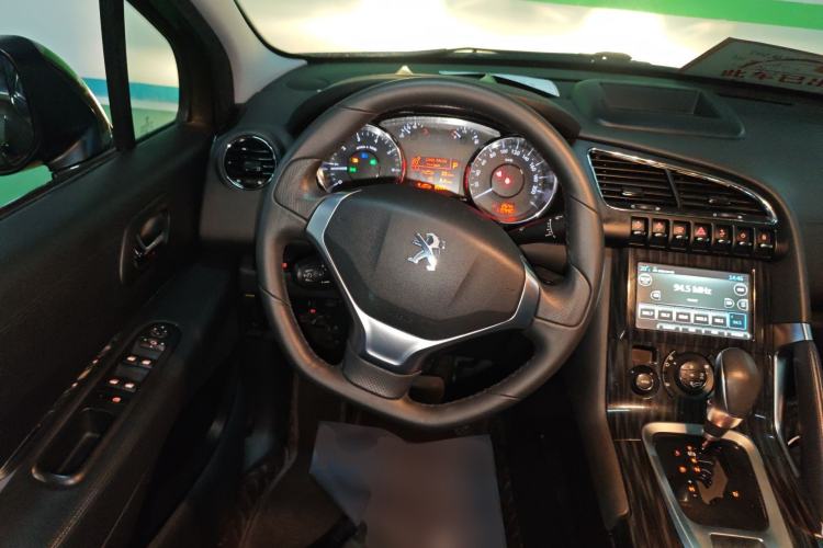 Used Peugeot 3008 2015 1.6THP Automatic Prestige Edition Steering Wheel