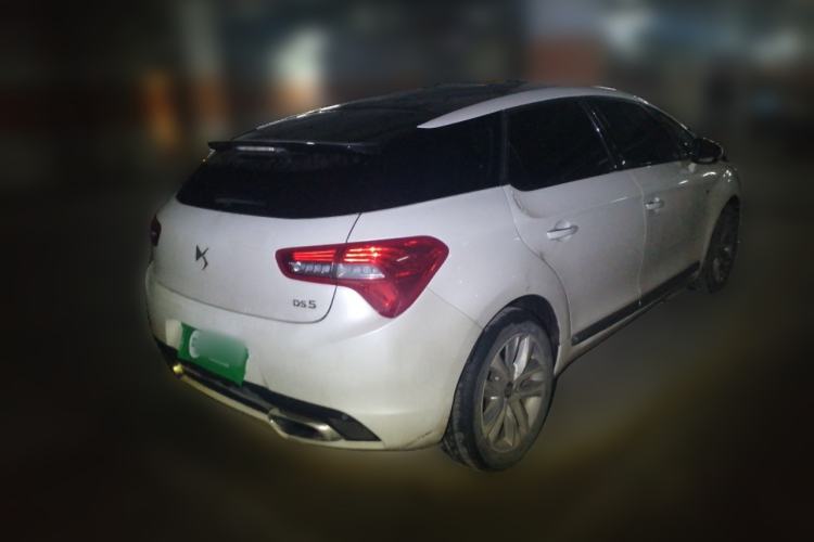 Used DS 5 2015 1.6T Luxury Edition THP160 Rear Right 45 Deg