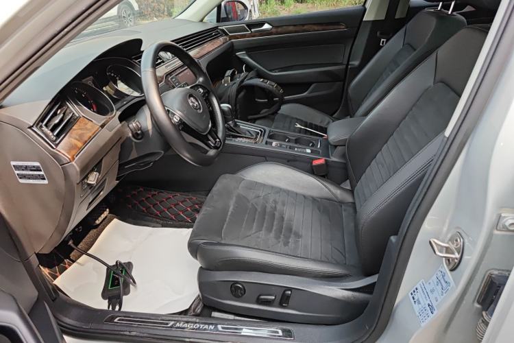 Used Volkswagen Magotan 2017 330TSI DSG Luxury Model Left Front Seat