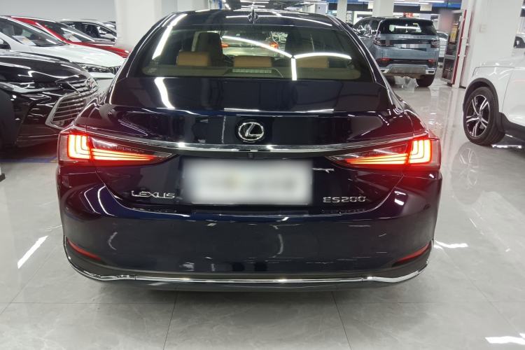Used Lexus ES 2020 200 Excellence Edition

