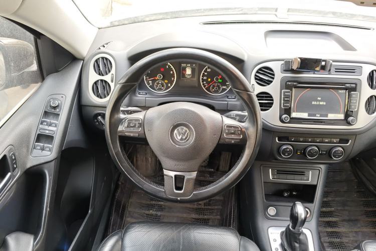 Used Volkswagen Tiguan L 2015 2.0 TSI Automatic All-Wheel Drive Luxury Edition