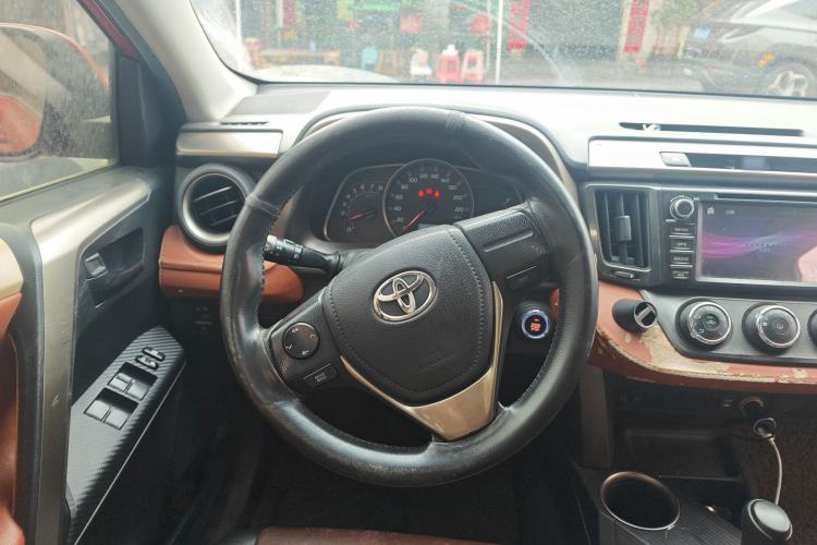 Used Toyota RAV4 2013 2.0L CVT Two-Wheel Drive Urban Edition