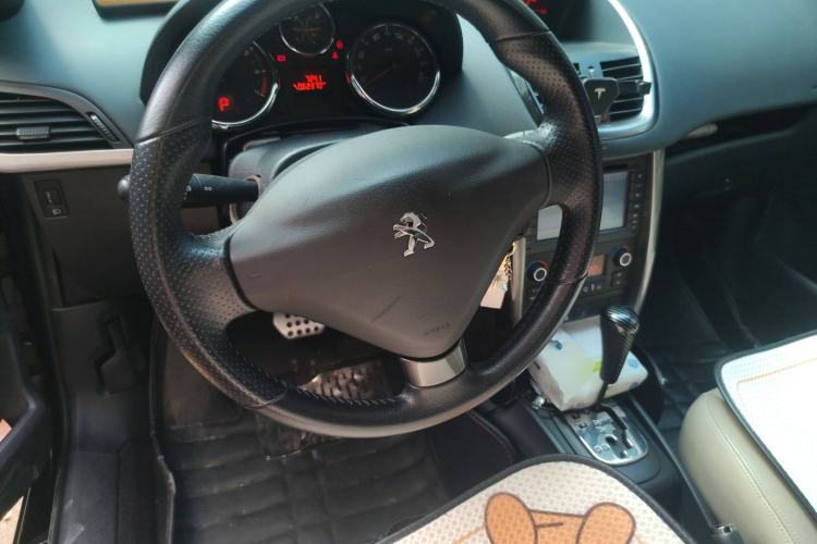 Used Peugeot 207 2013 1.6L CC Automatic Fashion Edition
