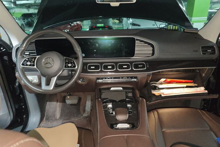 Used Mercedes-Benz GLS 2020 GLS 450 4MATIC Dynamic Edition Center Console