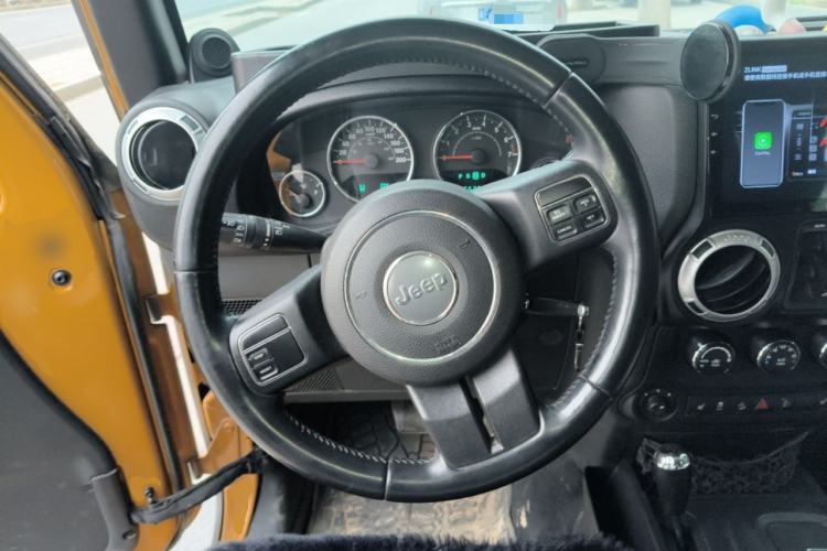 Used Jeep Wrangler 2013 3.6L Sahara Four-Door Edition
