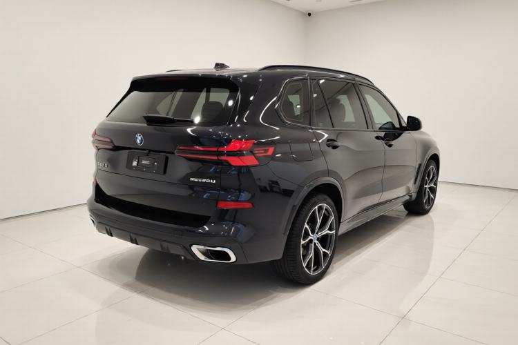 Used BMW X5 2023 xDrive 30Li Luxury M Sport Night Edition Package