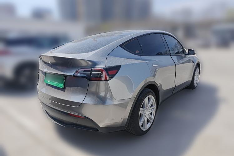 Used Tesla Model Y 2023 Long-Range All-Wheel-Drive Version