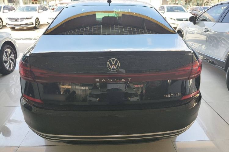 Used Volkswagen Passat 2024 380TSI Starry Dragon Edition