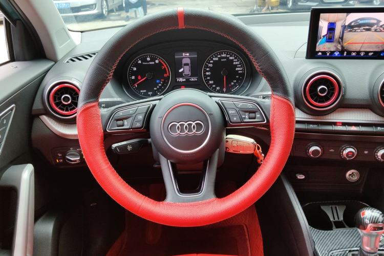Used Audi Q2L 2020 35 TFSI Ambition Dynamic Edition Steering Wheel