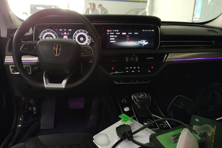 Used Hongqi HS5 2022 Revised Version 2.0T Smart Connect Flagship Edition Center Console