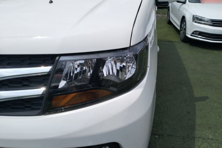 Used JAC Refine M3 2015 Maker Edition 1.6L Luxury Smart Version Left Front Headlight