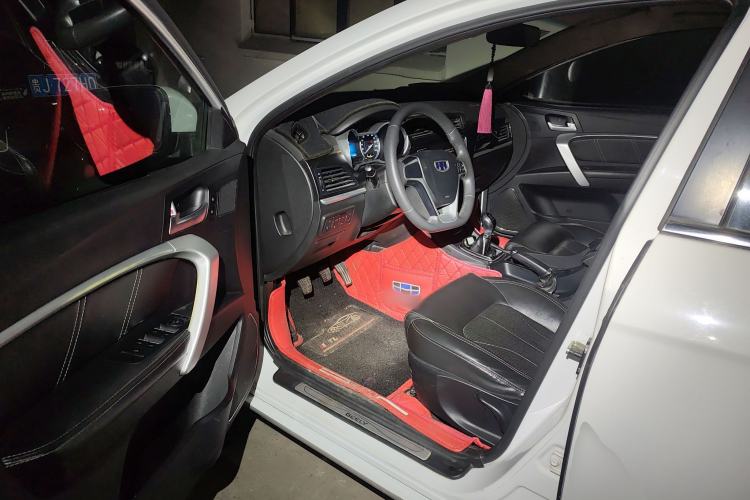 Used Geely Auto Emgrand 2017 Sedan Million Edition 1.3T Manual Top-Grade Version
