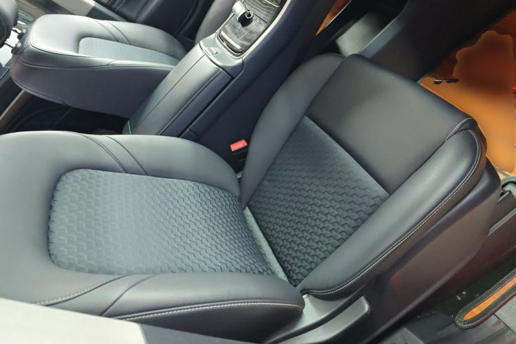 Used GAC Trumpchi M8 2021 Revised Version Lingxiu Series 390T Luxury Edition Right Front Seat