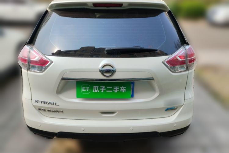 Used Nissan X-Trail 2014 2.5L CVT Luxury Edition 4WD Rear