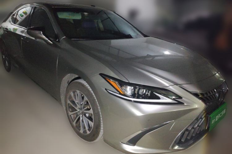 Used Lexus ES 2022 200 Excellence Edition

