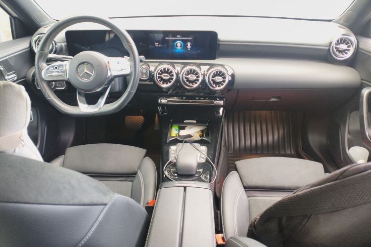 Used Mercedes-Benz A-Class 2020 Restyled A 200 L Sport Sedan Fashion Version
