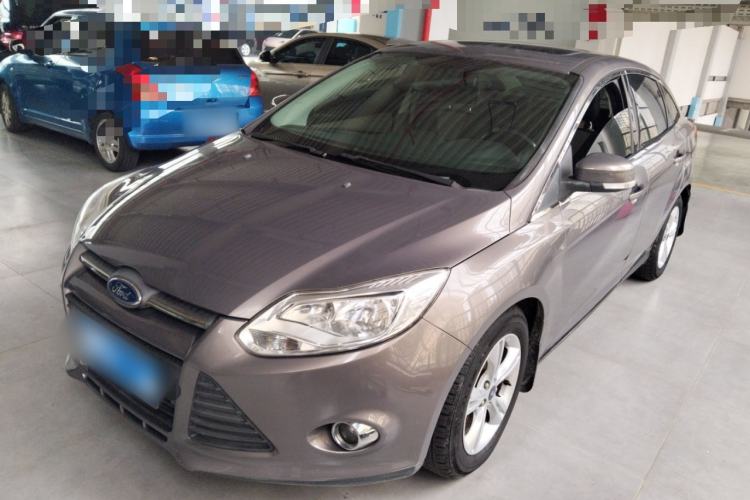Used Ford Focus 2012 Sedan 1.6L Automatic Fashion Edition