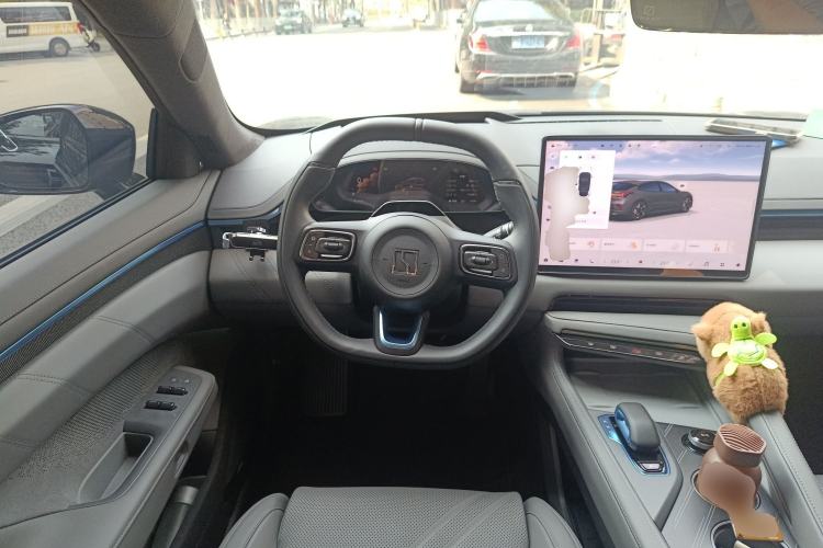 Used Zeekr 001 2024 WE Edition 95 kWh All-Wheel Drive Steering Wheel