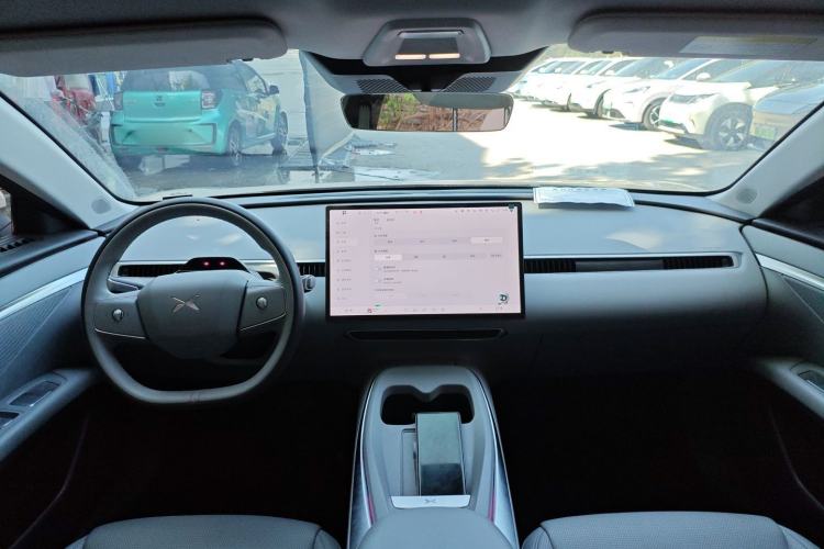 Used XPeng MONA M03 2024 620 with Ultra-Long Range Center Console