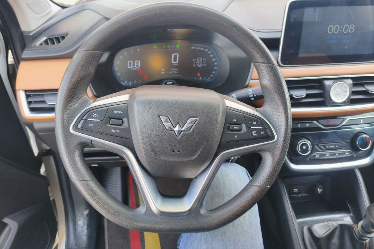 Used Wuling Hongguang S3 2018 1.5L Manual Luxury Model China V Standard Steering Wheel