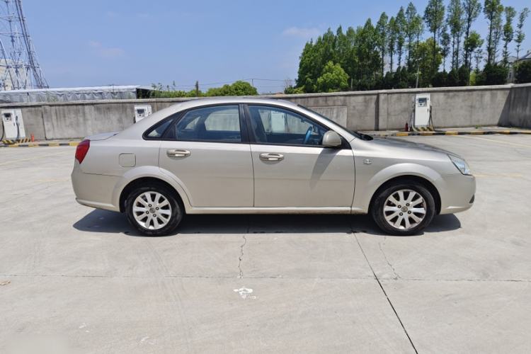 Used Buick Excelle 2013 1.5L Manual Classic Model Exterior 3