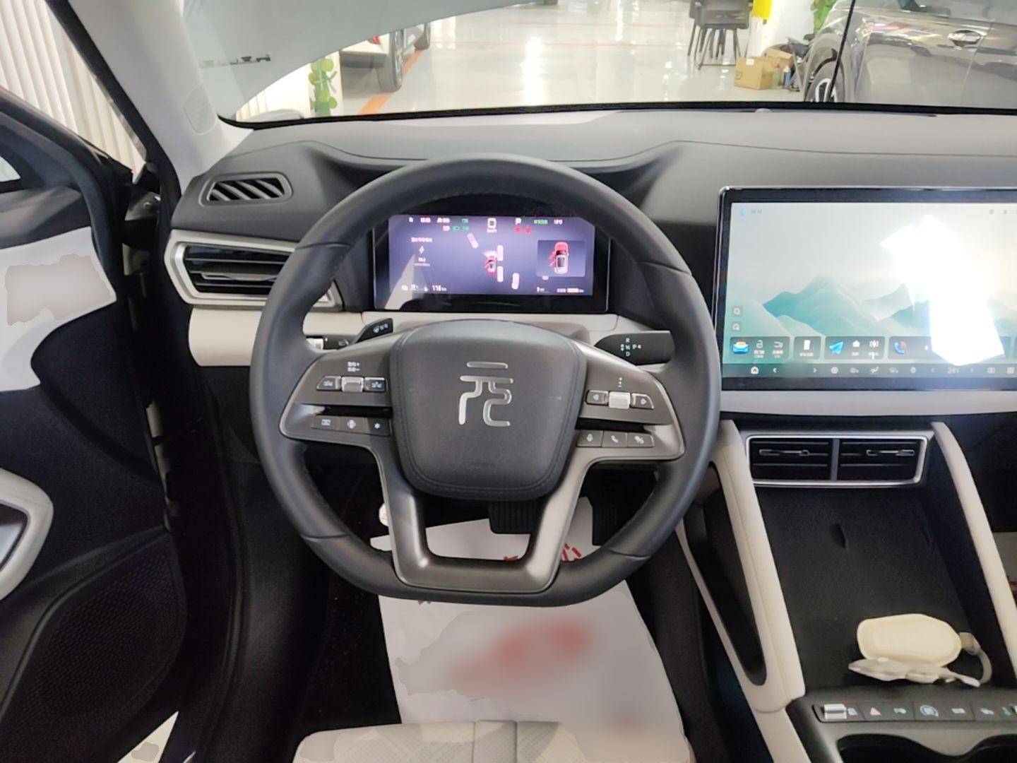 BYD Yuan UP 2025 Intelligent Driving Version 401 KM Dynamic Edition — снимка 13
