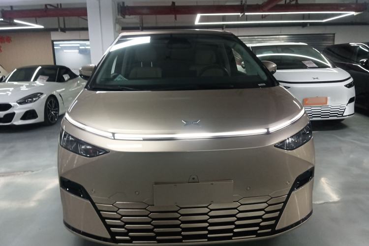 Used XPeng X9 2024 702 Ultra-Long Range Pro
