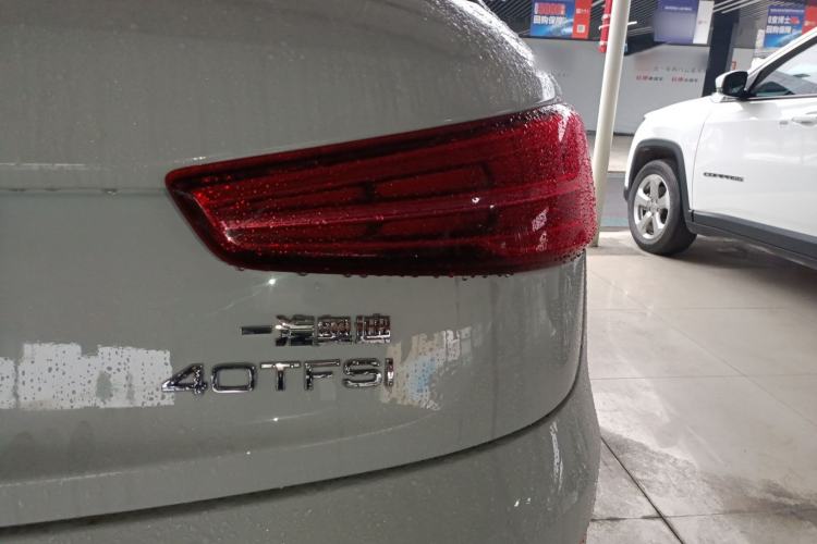 Used Audi Q3 2018 30th Anniversary Edition 30 TFSI Standard Model
