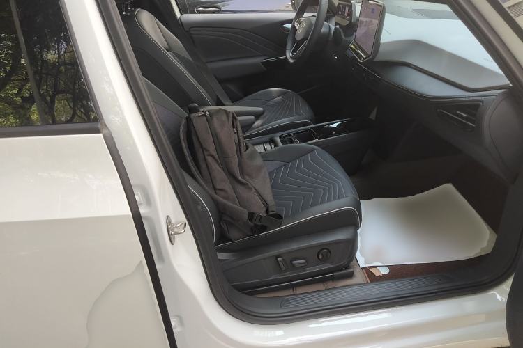 Used Volkswagen ID.3 2025 Smart Model Outstanding Oxygen Edition Right Front Seat